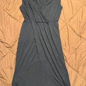 Elegant Gray Sleeveless Dress